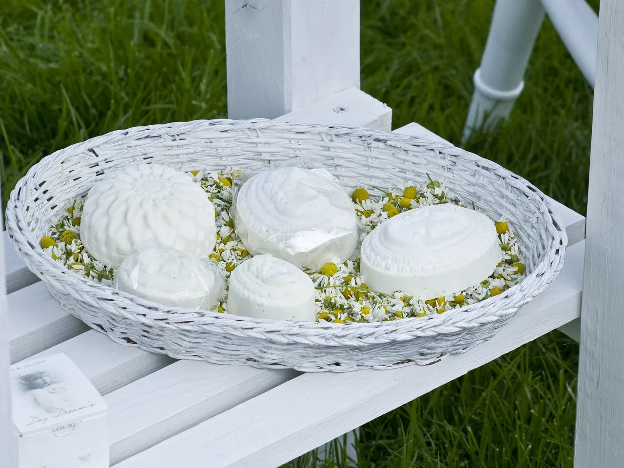 ホワイトムスクの香りの香水10選｜似てる香水も合わせて紹介